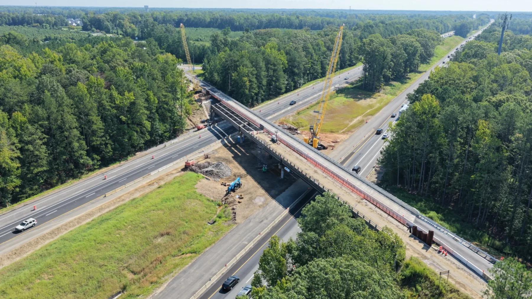 New Kent bridge and interchange construction