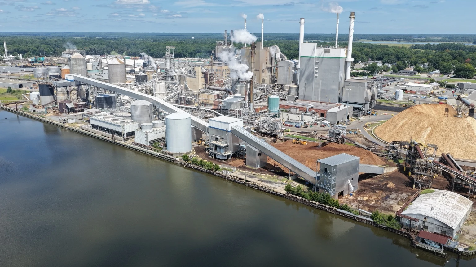 Industrial waterfront facility context